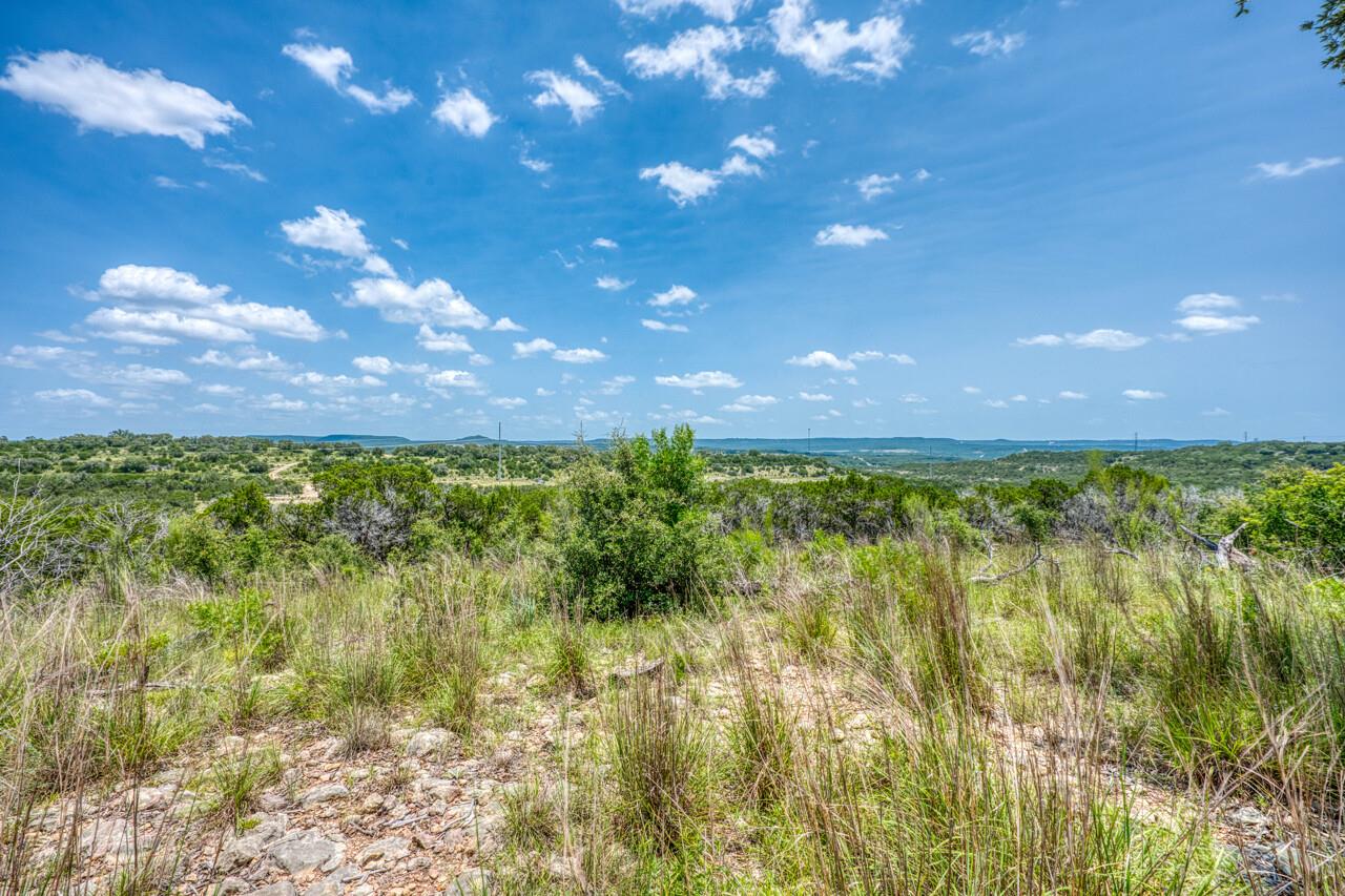 6724 Singleton Bend