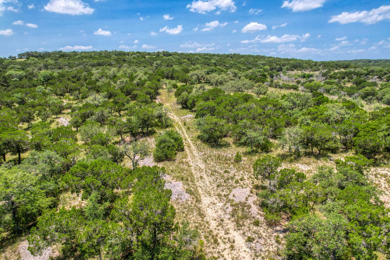6724 Singleton Bend