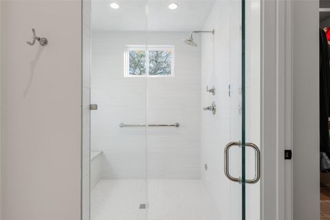 Tiny photo for 945 Rivercliff DR, Spicewood, TX 78669 (MLS # 6524961)