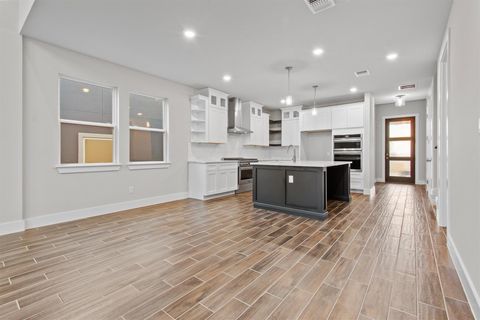 Tiny photo for 8515 Pine Muhly DR, Lago Vista, TX 78645 (MLS # 4516914)