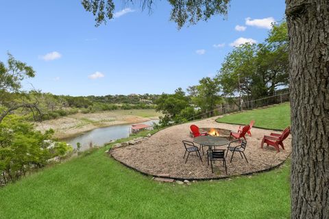 Photo of 25420 Cove DR, Spicewood, TX 78669 (MLS # 7340576)