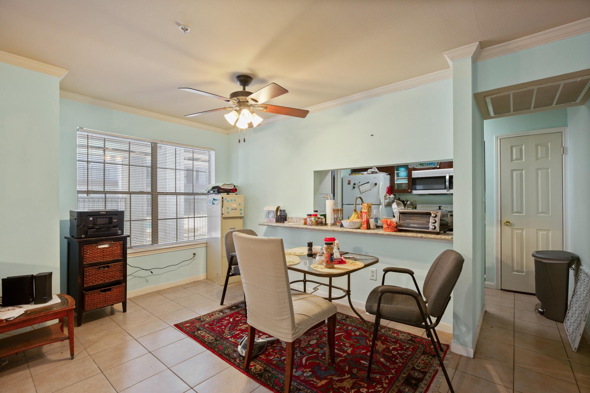 501 W 26th ST 106