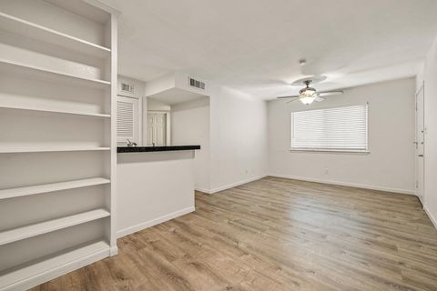 Tiny photo for 4306 Avenue A #105, Austin, TX 78751 (MLS # 9837319)