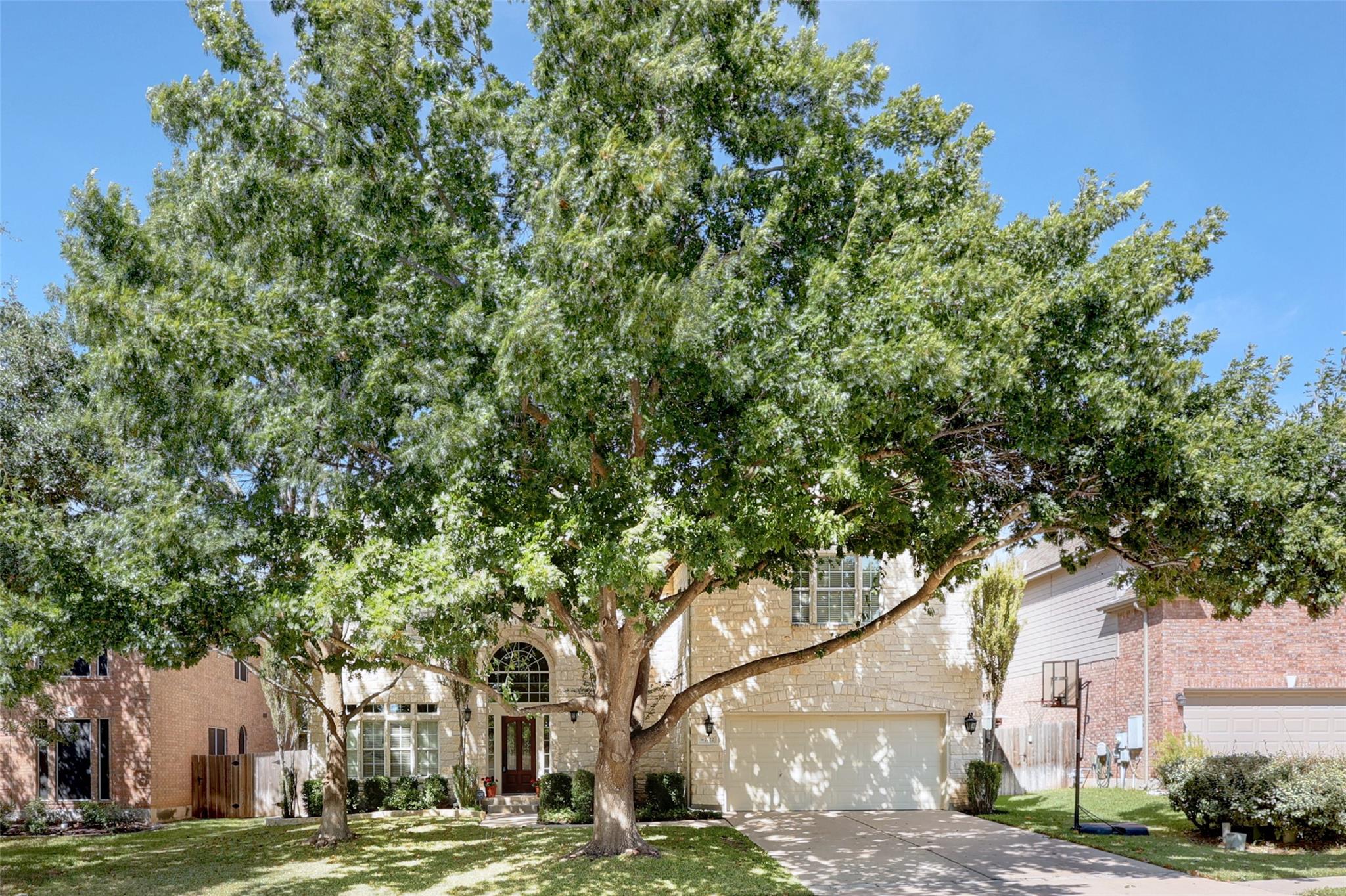 2722 Cedar Springs PL