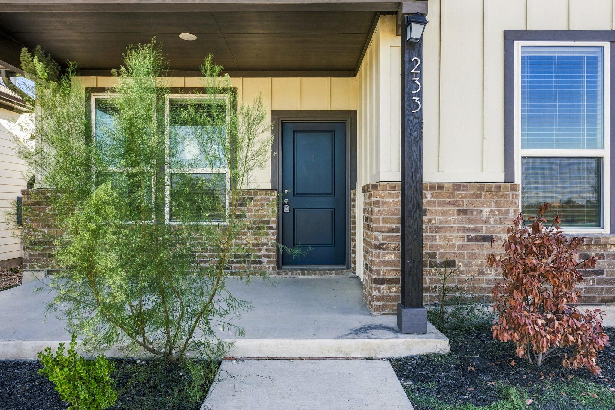 233 Porter Country PKWY
