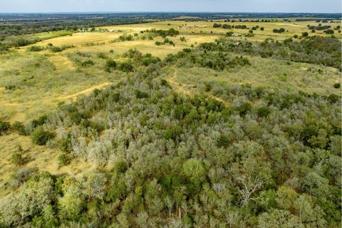 Tract 8 FM 713 Dale TX 78616