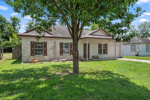 1503 Prather ST Taylor TX 76574
