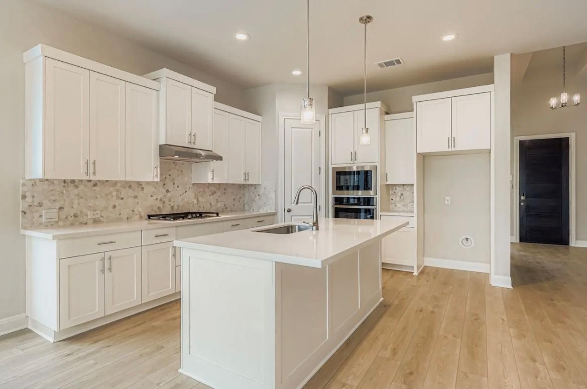 310 Prickly Poppy LOOP