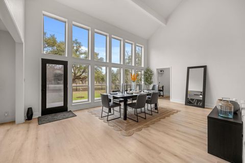 Tiny photo for 8708 Balcones Club DR, Austin, TX 78750 (MLS # 2371322)