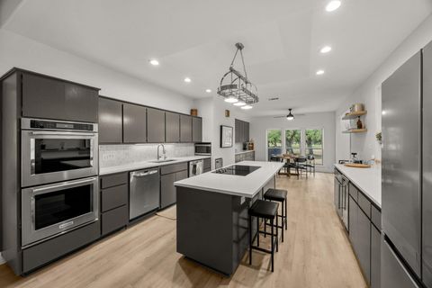 Tiny photo for 8708 Balcones Club DR, Austin, TX 78750 (MLS # 2371322)