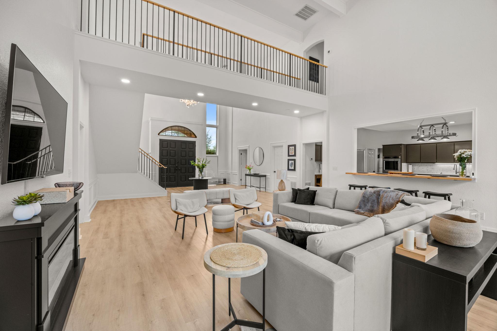 8708 Balcones Club DR