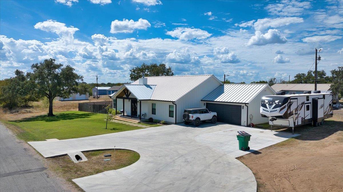 3411 Concho TRL