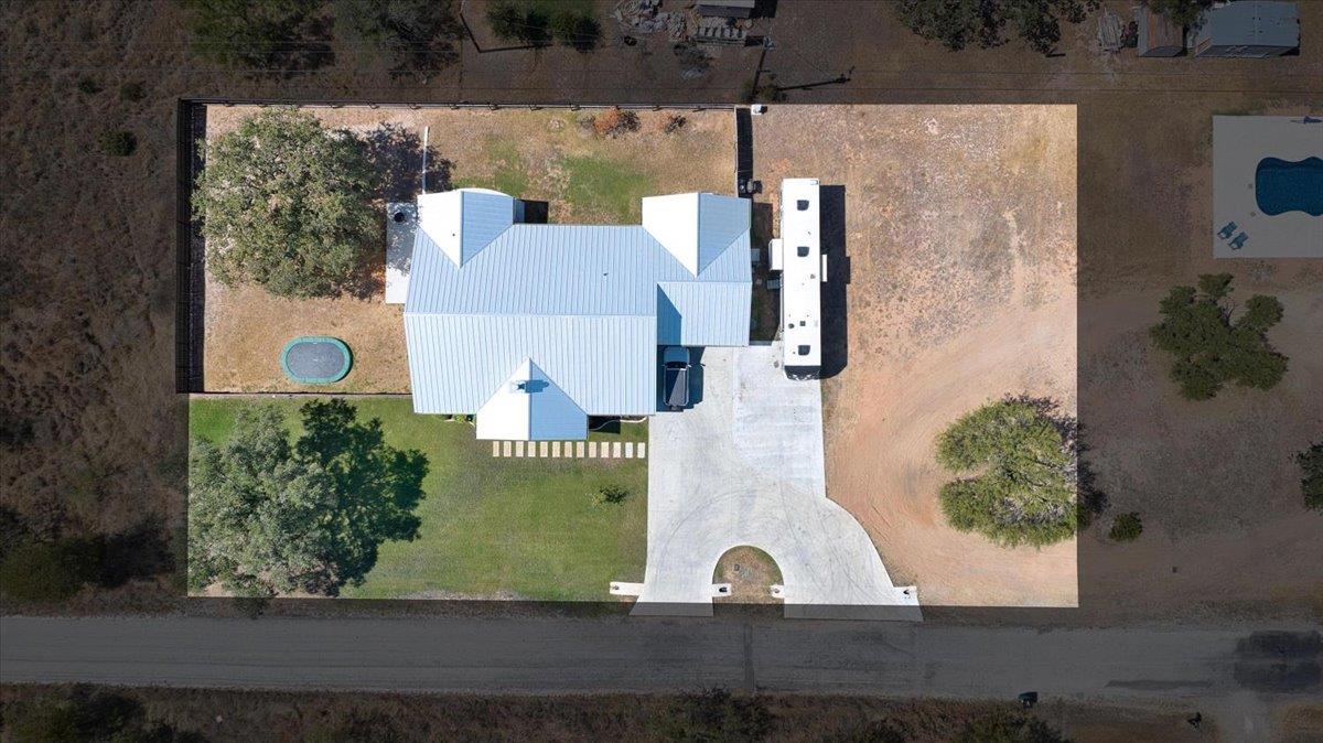 3411 Concho TRL
