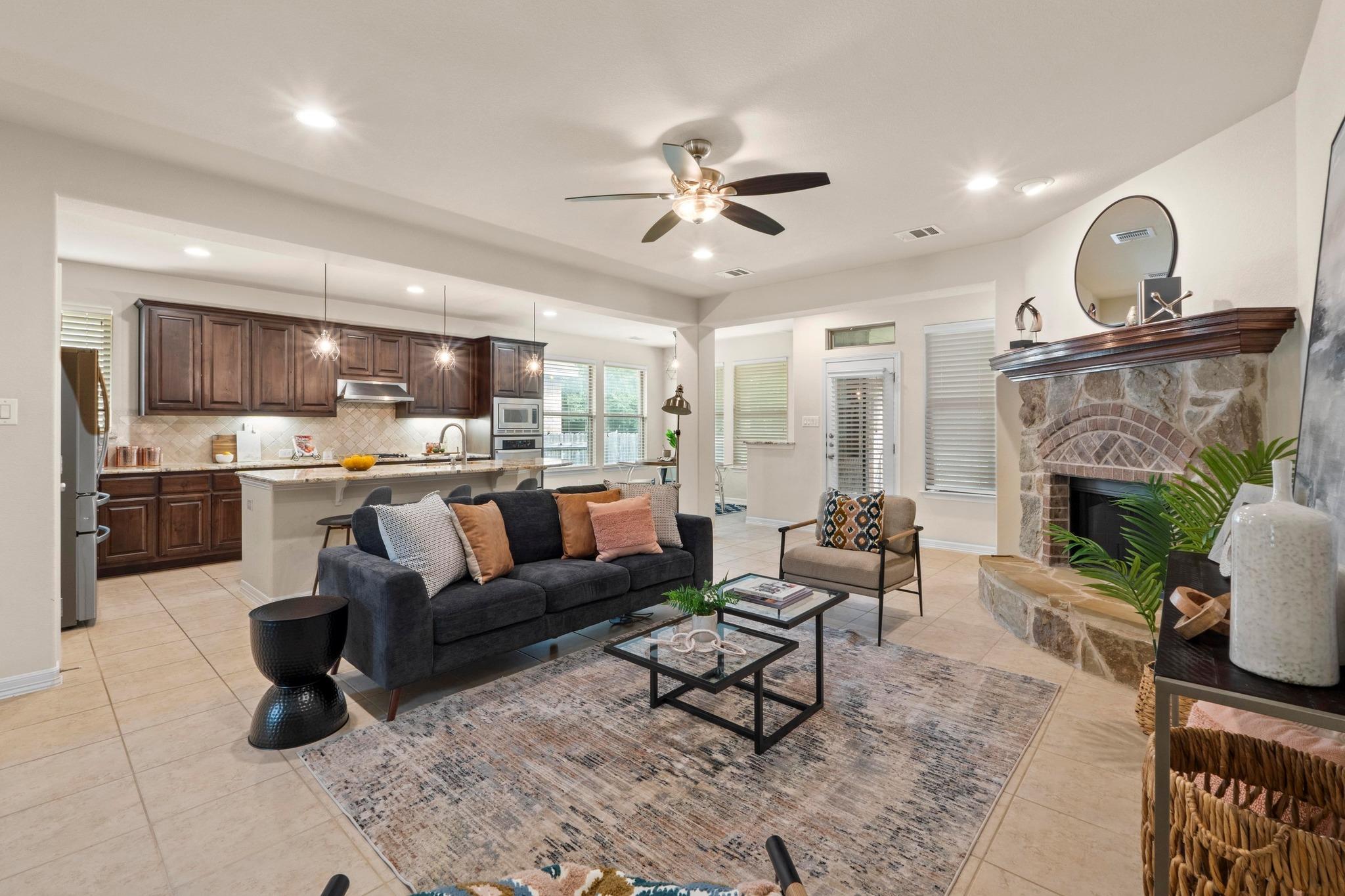 4013 Gloucester DR