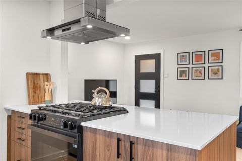Tiny photo for 1111 Ebert Ave, Austin, TX 78721 (MLS # 9469140)