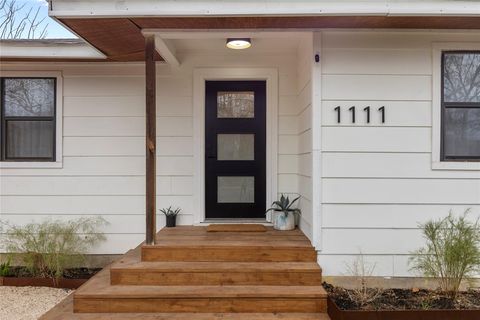 Photo of 1111 Ebert Ave, Austin, TX 78721 (MLS # 9469140) Photo of 1111 Ebert Ave, Austin, TX 78721 (MLS # 9469140)