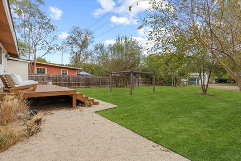 Tiny photo for 1111 Ebert Ave, Austin, TX 78721 (MLS # 9469140)