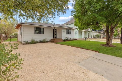 Tiny photo for 1111 Ebert Ave, Austin, TX 78721 (MLS # 9469140)