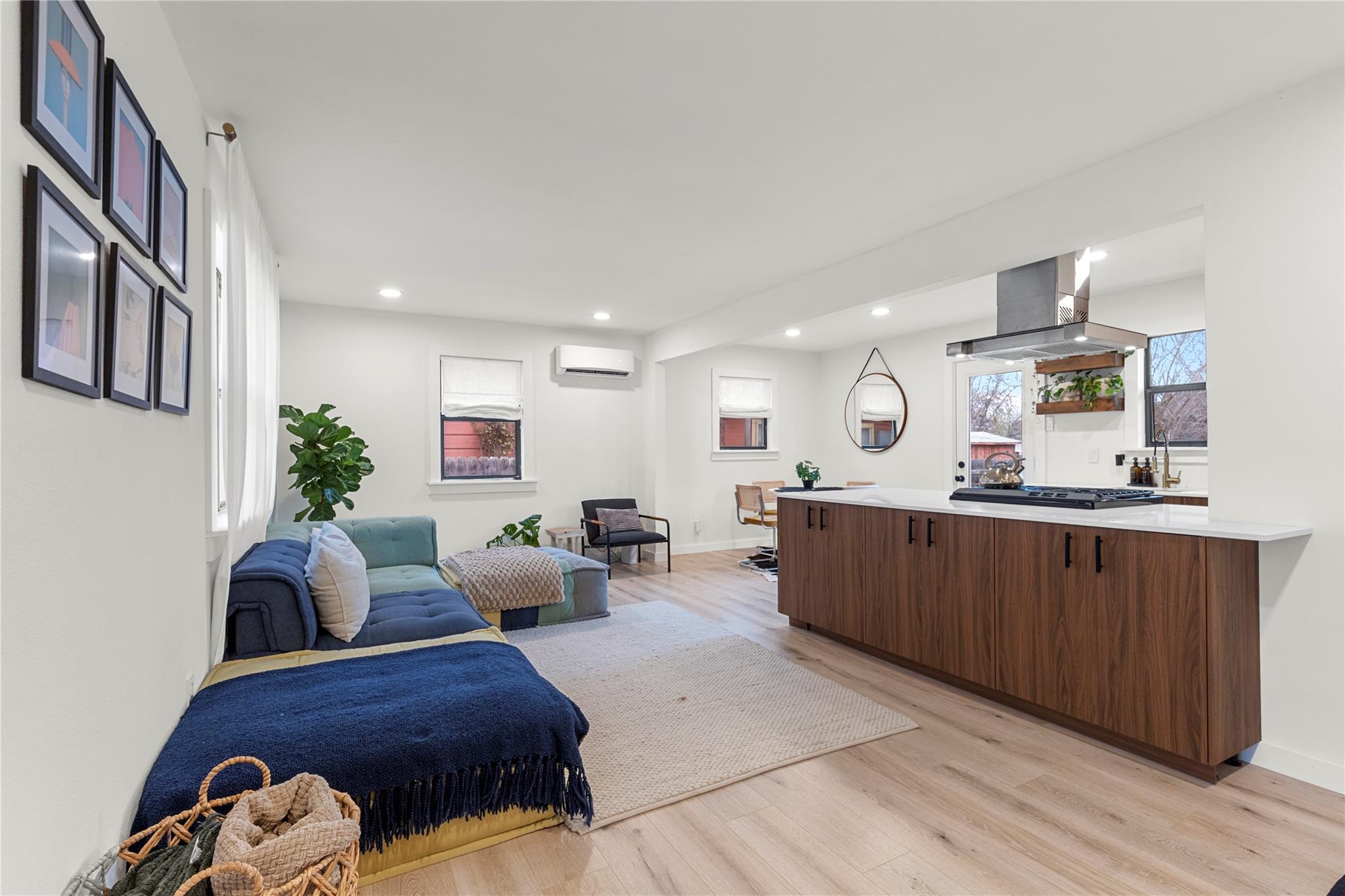 1111 Ebert Ave