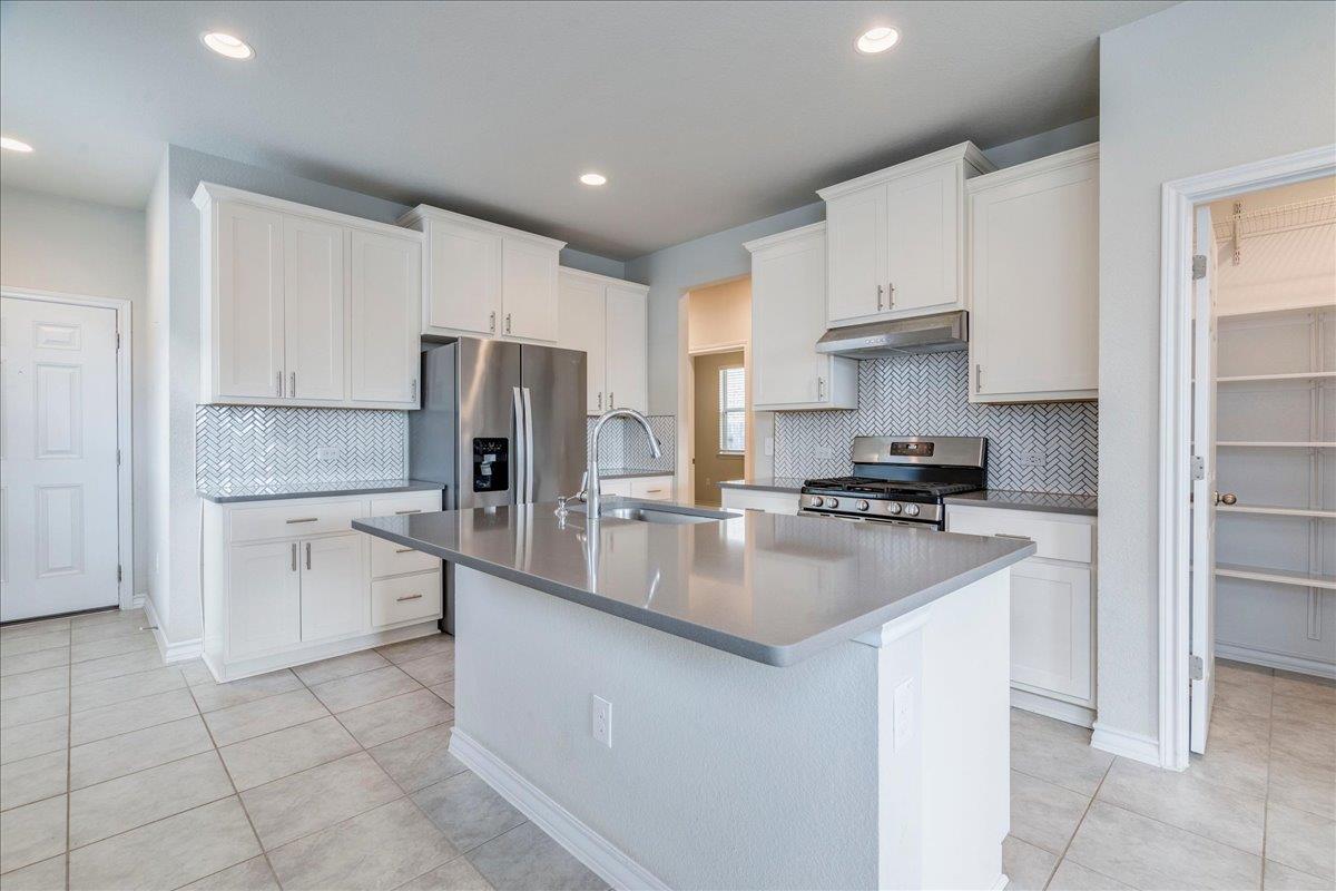 125 Boxwood DR