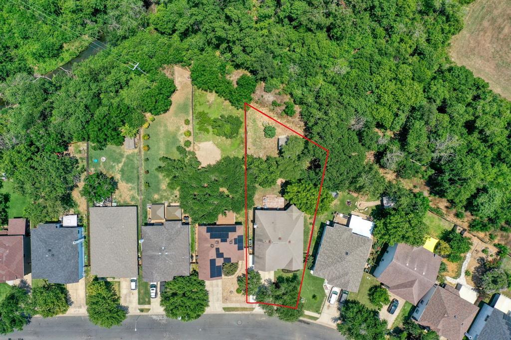 1609 Balsam WAY