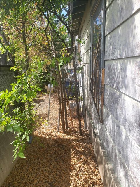 Tiny photo for 1805 McKinley Ave, Austin, TX 78702 (MLS # 6322515)