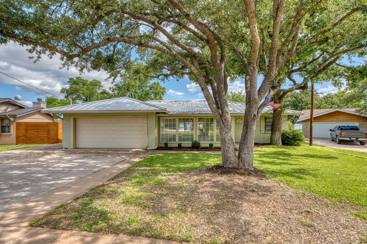 336 Carlson CIR