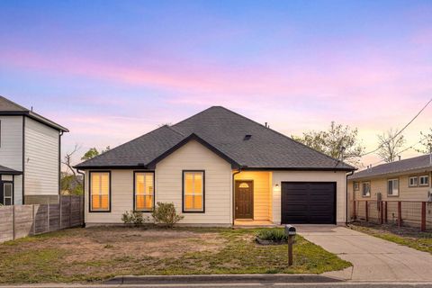 4805 Louis Ave Austin TX 78721