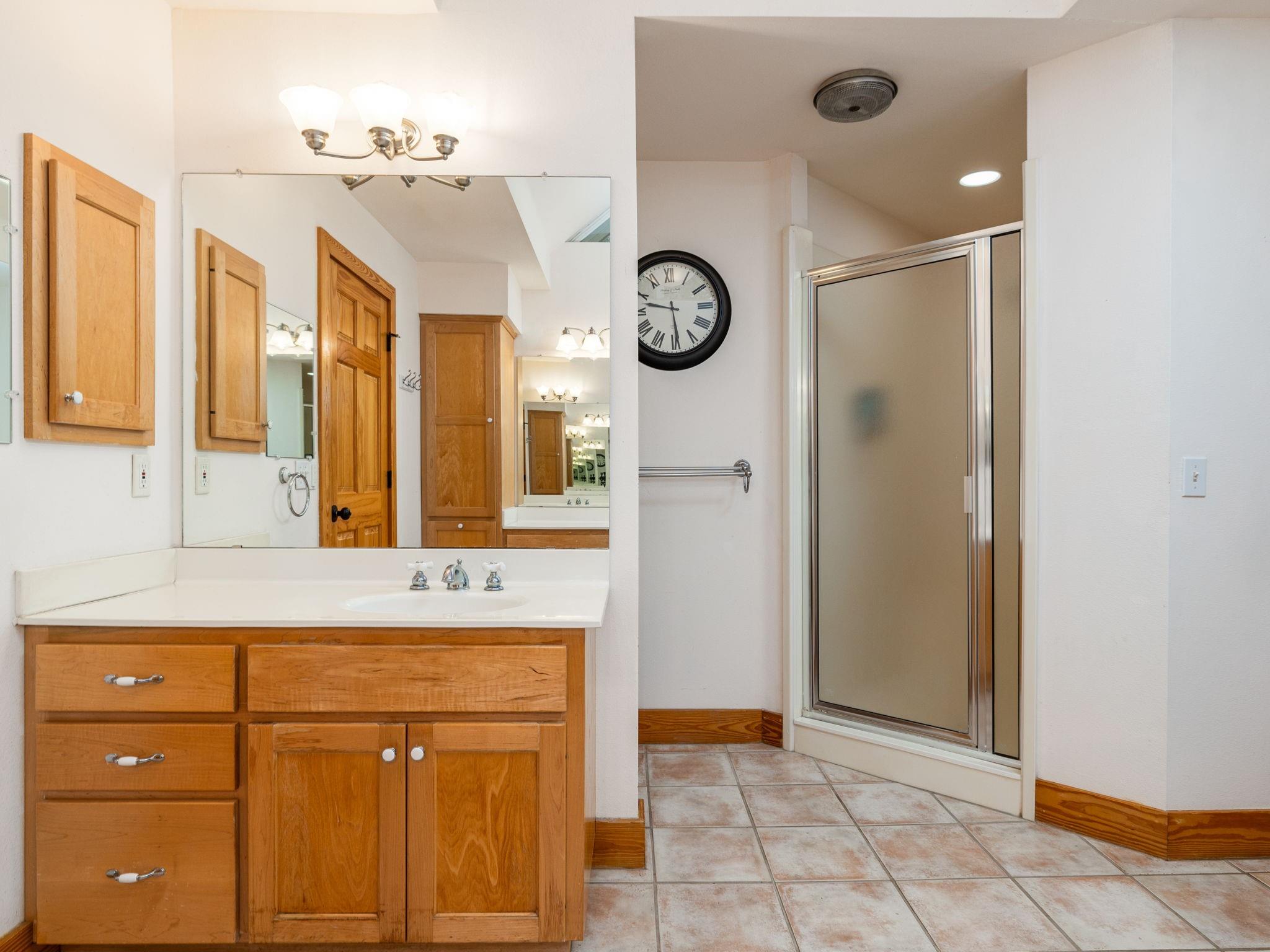 Driftwood, Texas 78619, United States, 3 Bedrooms Bedrooms, ,4 BathroomsBathrooms,Residential,Active,87860