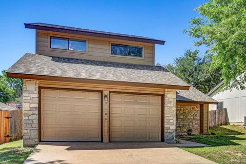 Photo of 2109 Delvin LN, Austin, TX 78728 (MLS # 3601037)