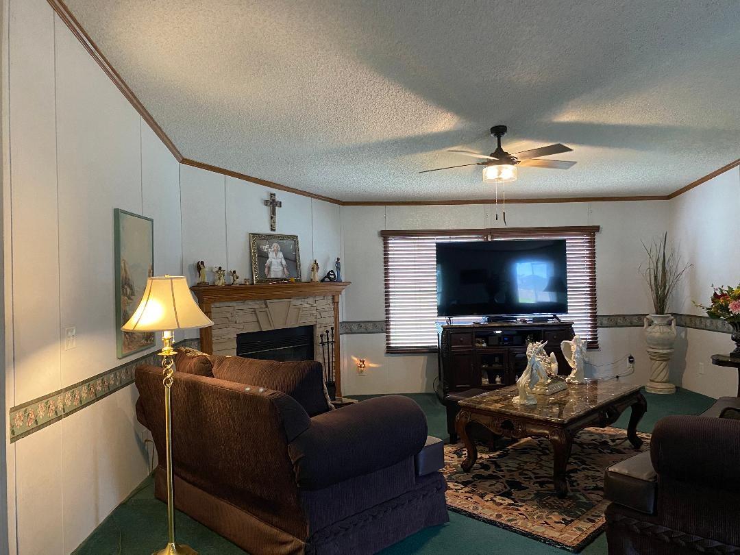 1437 Heidenreich LN