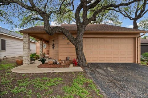 Photo of 104 Overlook CIR, Wimberley, TX 78676 (MLS # 7577713)