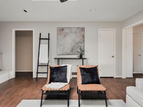 Tiny photo for 7601 Parkview CIR, Austin, TX 78731 (MLS # 8304897)