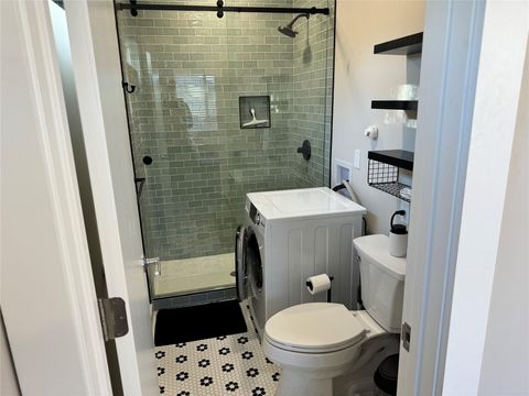 Tiny photo for 3106 Leaf CIR, Austin, TX 78759 (MLS # 3293334)