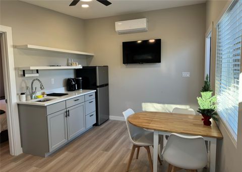 Tiny photo for 3106 Leaf CIR, Austin, TX 78759 (MLS # 3293334)