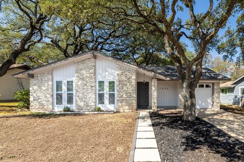 Photo of 5806 Breezewood DR, Austin, TX 78745 (MLS # 9842533)