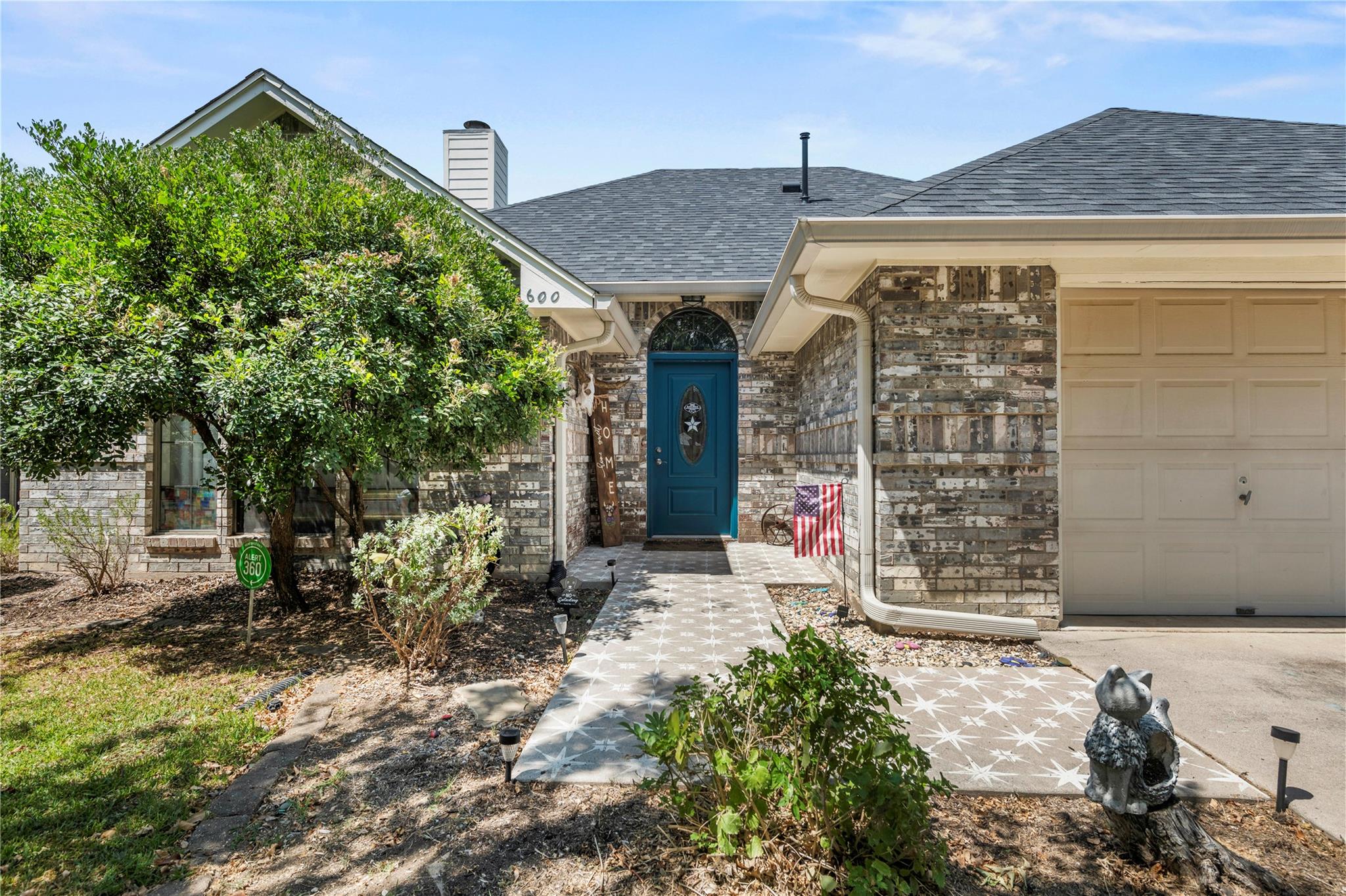 600 Silver Creek DR