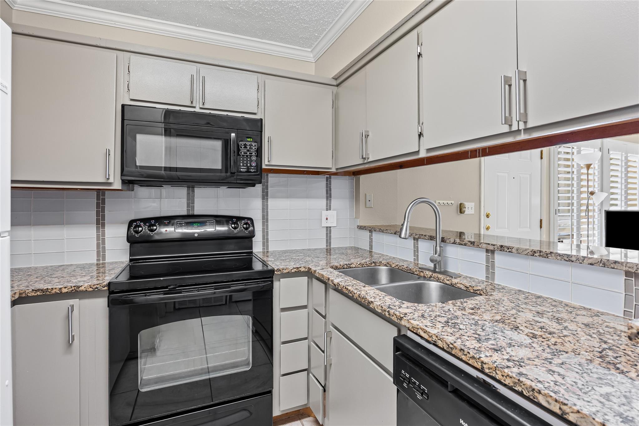 2510 San Gabriel ST 204