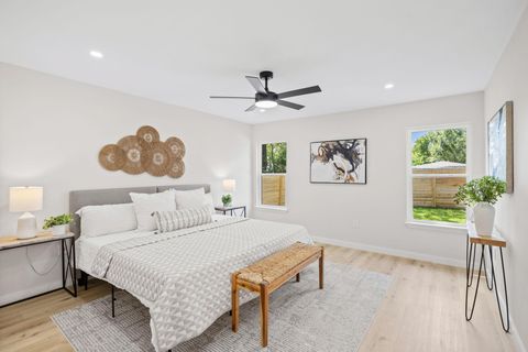 Tiny photo for 2009 Hamilton Ave, Austin, TX 78702 (MLS # 5648462)