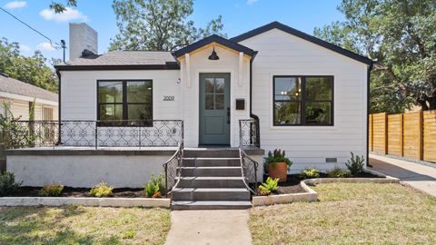 Photo of 2009 Hamilton Ave, Austin, TX 78702 (MLS # 5648462)