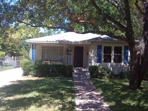 Photo of 1508 Richcreek RD, Austin, TX 78757 (MLS # 7662236)
