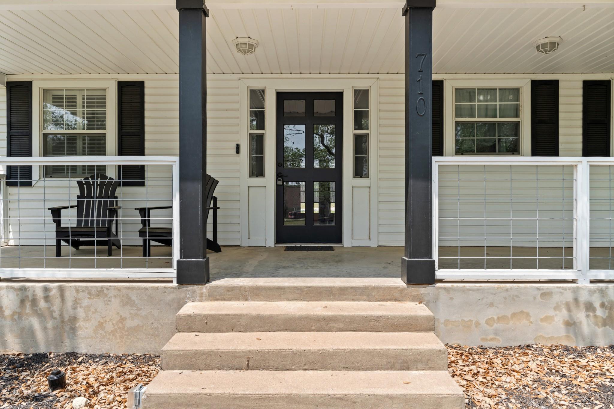 710 Ranchview DR