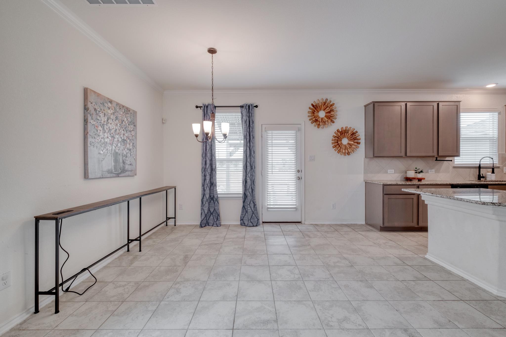 508 Barbary Coast LN