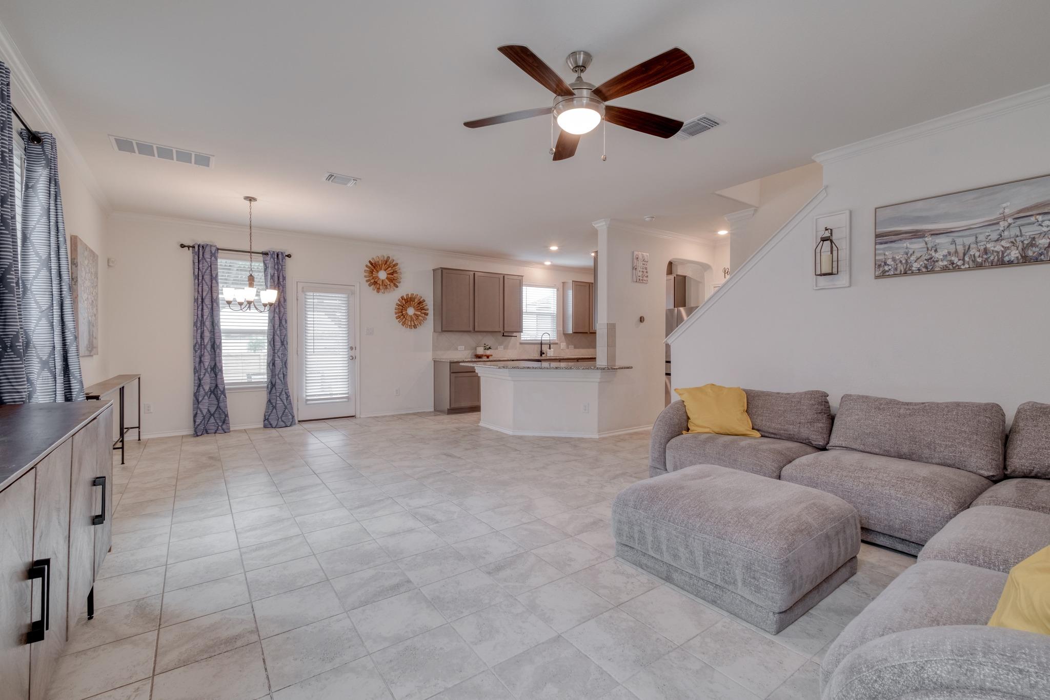 508 Barbary Coast LN