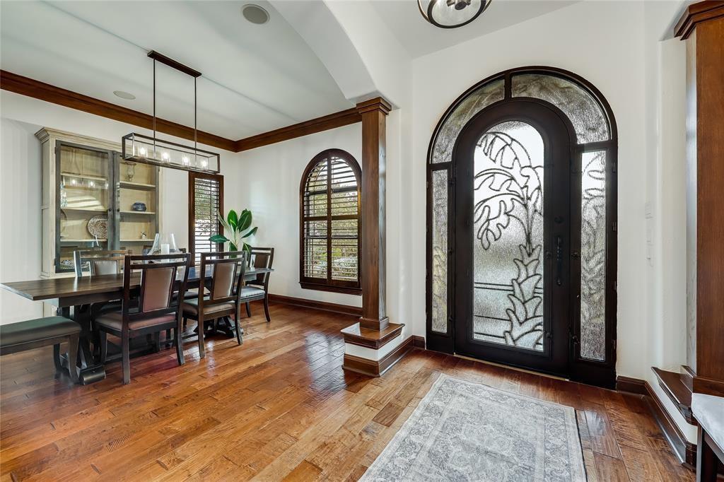 17005 Northlake Hills DR