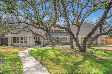 Photo of 10601 Spicewood PKWY, Austin, TX 78750 (MLS # 4537939)