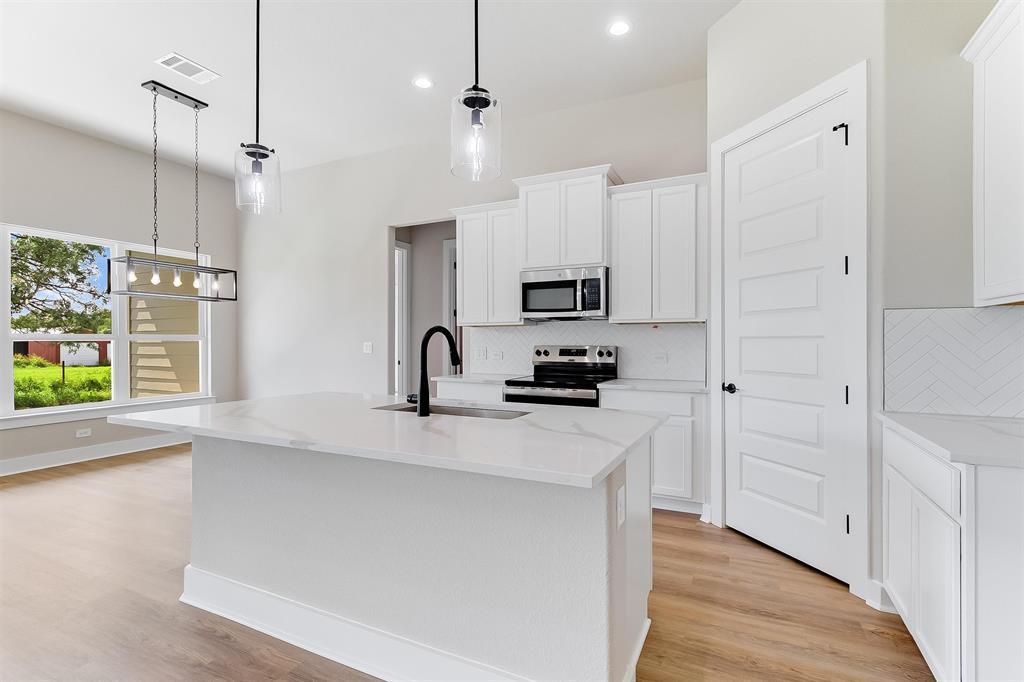 1251 Pecan Valley Drive DR