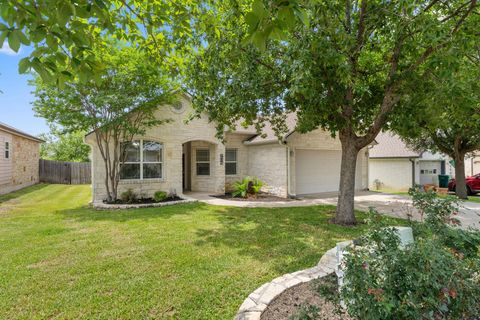 Photo of 417 Spyglass ST, Meadowlakes, TX 78654 (MLS # 6739909)