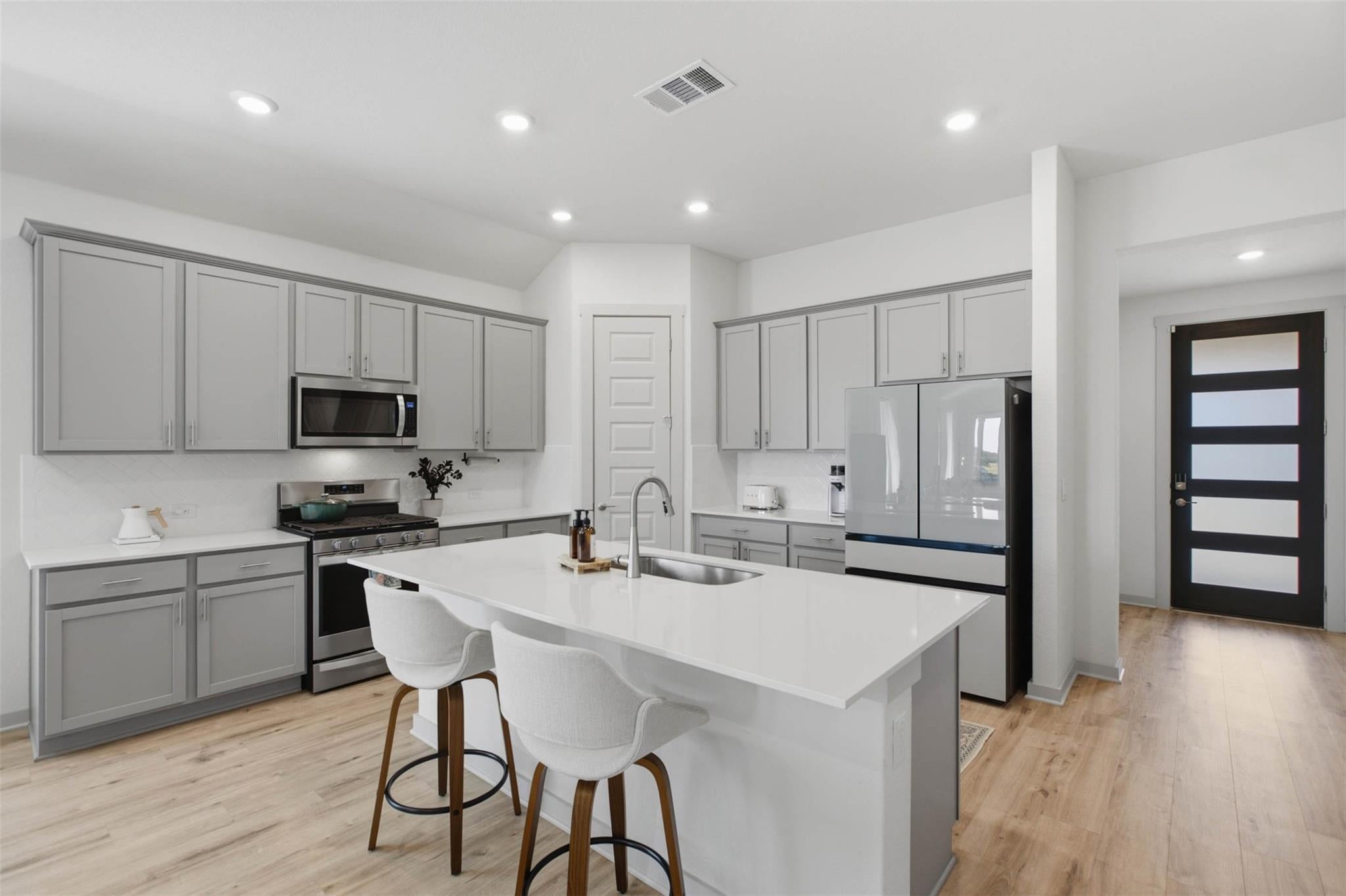 1636 Flying Horseshoe BND