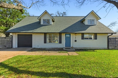 Photo of 1801 Ohlen RD, Austin, TX 78757 (MLS # 8617277)